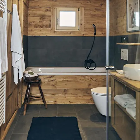 Le Lion Rouge Chalet *