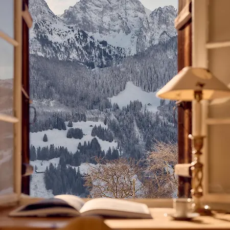 Le Lion Rouge Chalet *