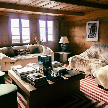 Le Lion Rouge * Rougemont